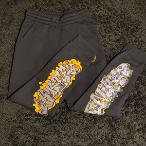 Boys Nike team hustle Sweat pants